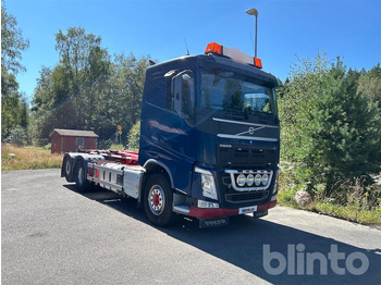 Camion cu cârlig VOLVO FH