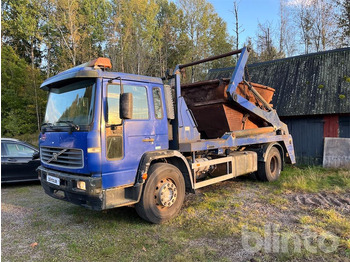 Camion container de gunoi VOLVO FL6