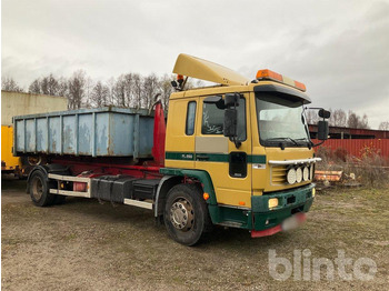 Camion cu cârlig VOLVO FL6