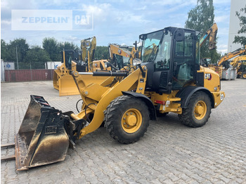 Încărcător frontal pe pneuri CATERPILLAR