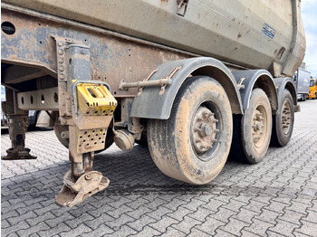 Semiremorcă basculantă Menci SA700R Kipper Mulde 27m³ Lift Stahl Stück: Foto 4 Semiremorcă basculantă Menci SA700R Kipper Mulde 27m³ Lift Stahl Stück: Foto 4