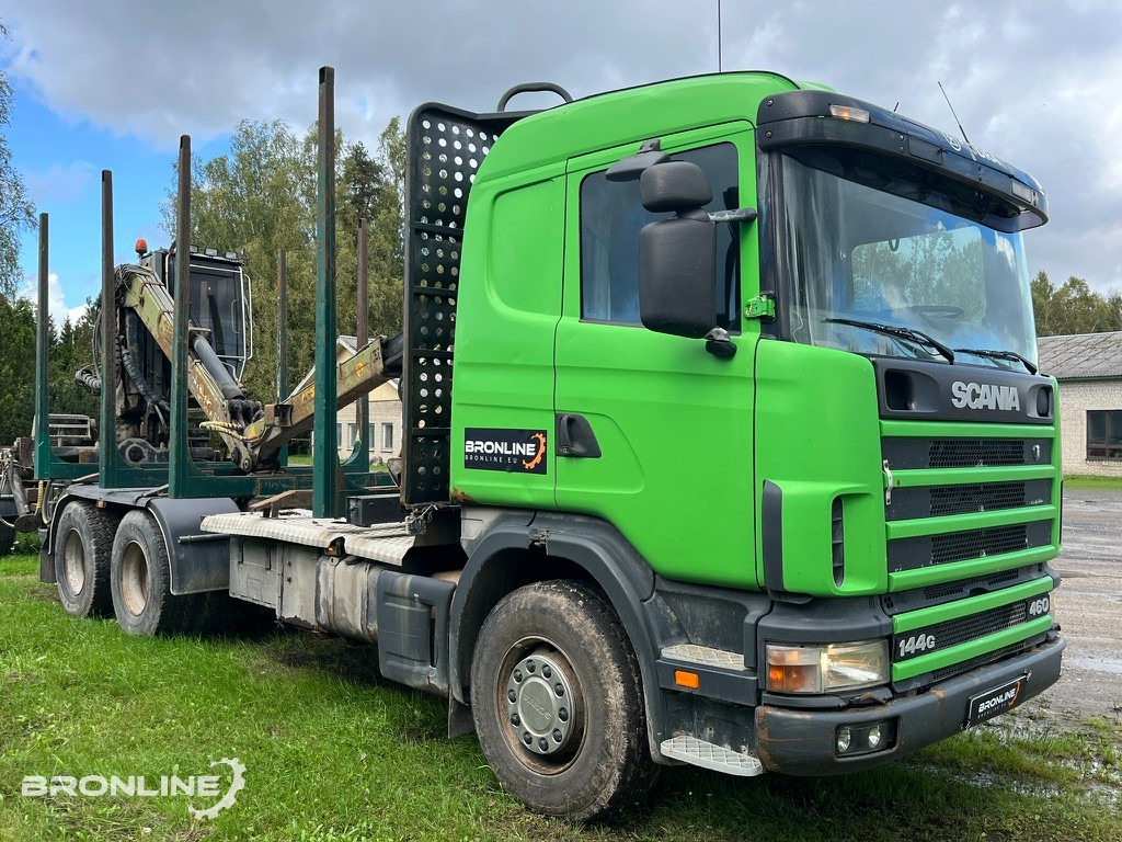 2001 Scania R144 6x4 Loglift + 1997 Närko TP3-RT-280 - Camion forestier, Camion cu macara: Foto 2 2001 Scania R144 6x4 Loglift + 1997 Närko TP3-RT-280 - Camion forestier, Camion cu macara: Foto 2