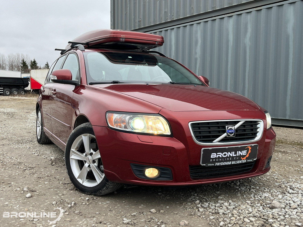 2010 Volvo V50 Facelift 1.6 80kW - Automobil: Foto 1 2010 Volvo V50 Facelift 1.6 80kW - Automobil: Foto 1