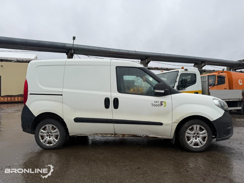 2016 Fiat Doblo 1.2 55kw - Autoutilitară compactă: Foto 5 2016 Fiat Doblo 1.2 55kw - Autoutilitară compactă: Foto 5
