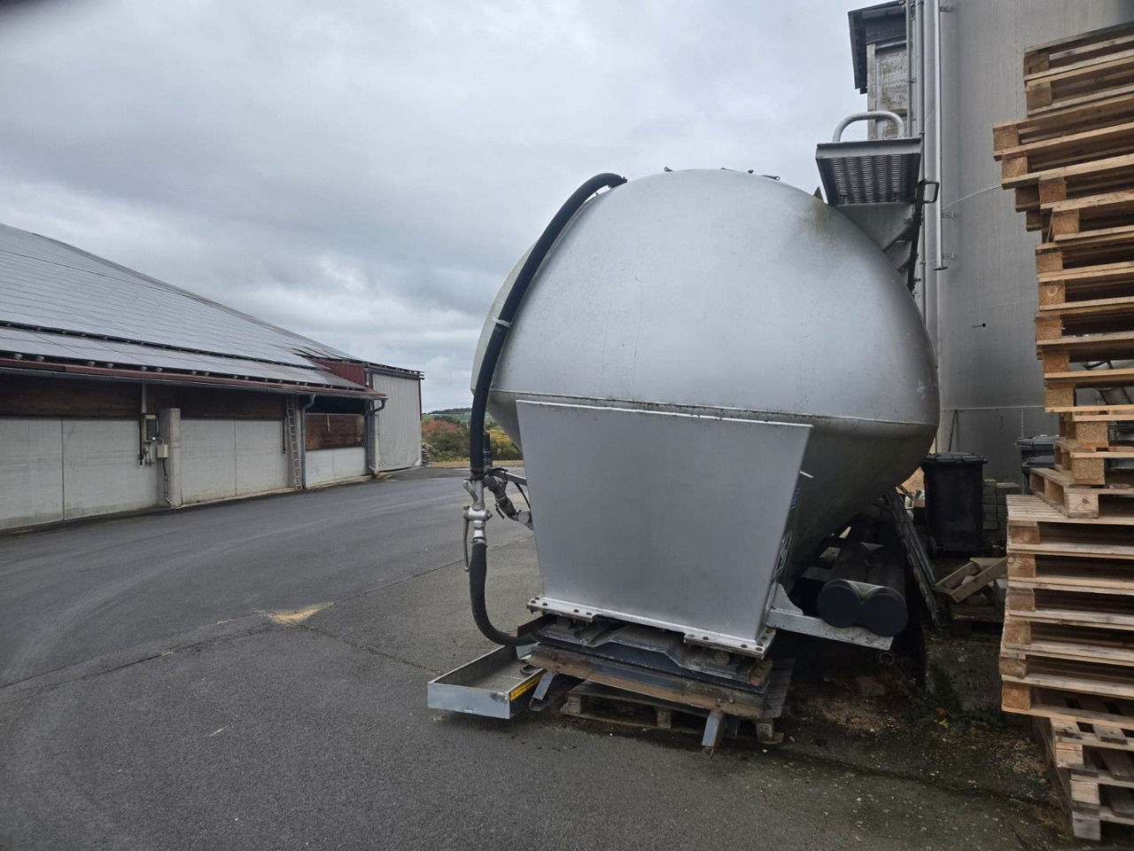 Feldbinder Silo Waage 31.000 Ltr - Semiremorcă siloz: Foto 2 Feldbinder Silo Waage 31.000 Ltr - Semiremorcă siloz: Foto 2