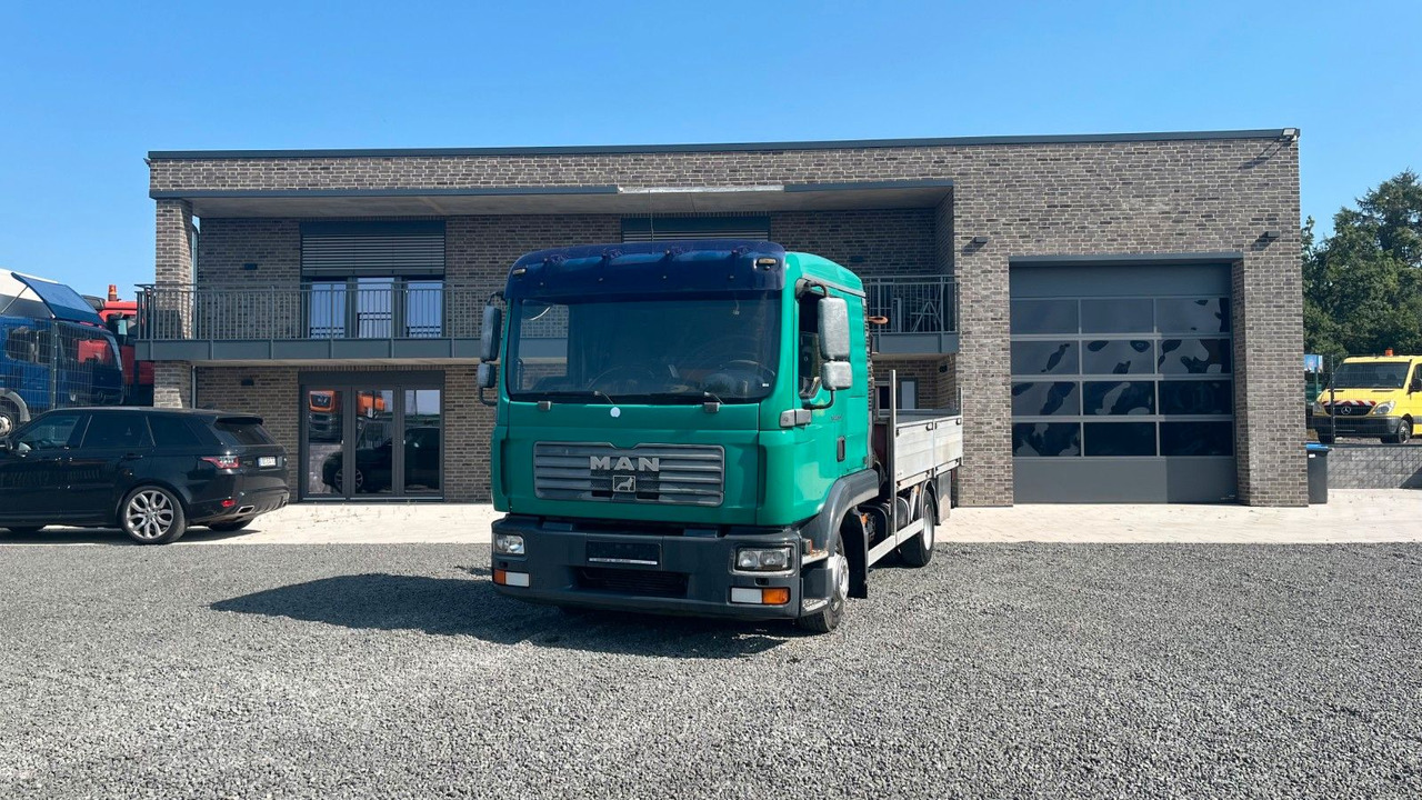 MAN TGL 8.180 4x2 Kran Hiab Tempomat MAN TGL 8.180 4x2 Kran Hiab Tempomat - Camion platformă, Camion cu macara: Foto 1 MAN TGL 8.180 4x2 Kran Hiab Tempomat MAN TGL 8.180 4x2 Kran Hiab Tempomat - Camion platformă, Camion cu macara: Foto 1