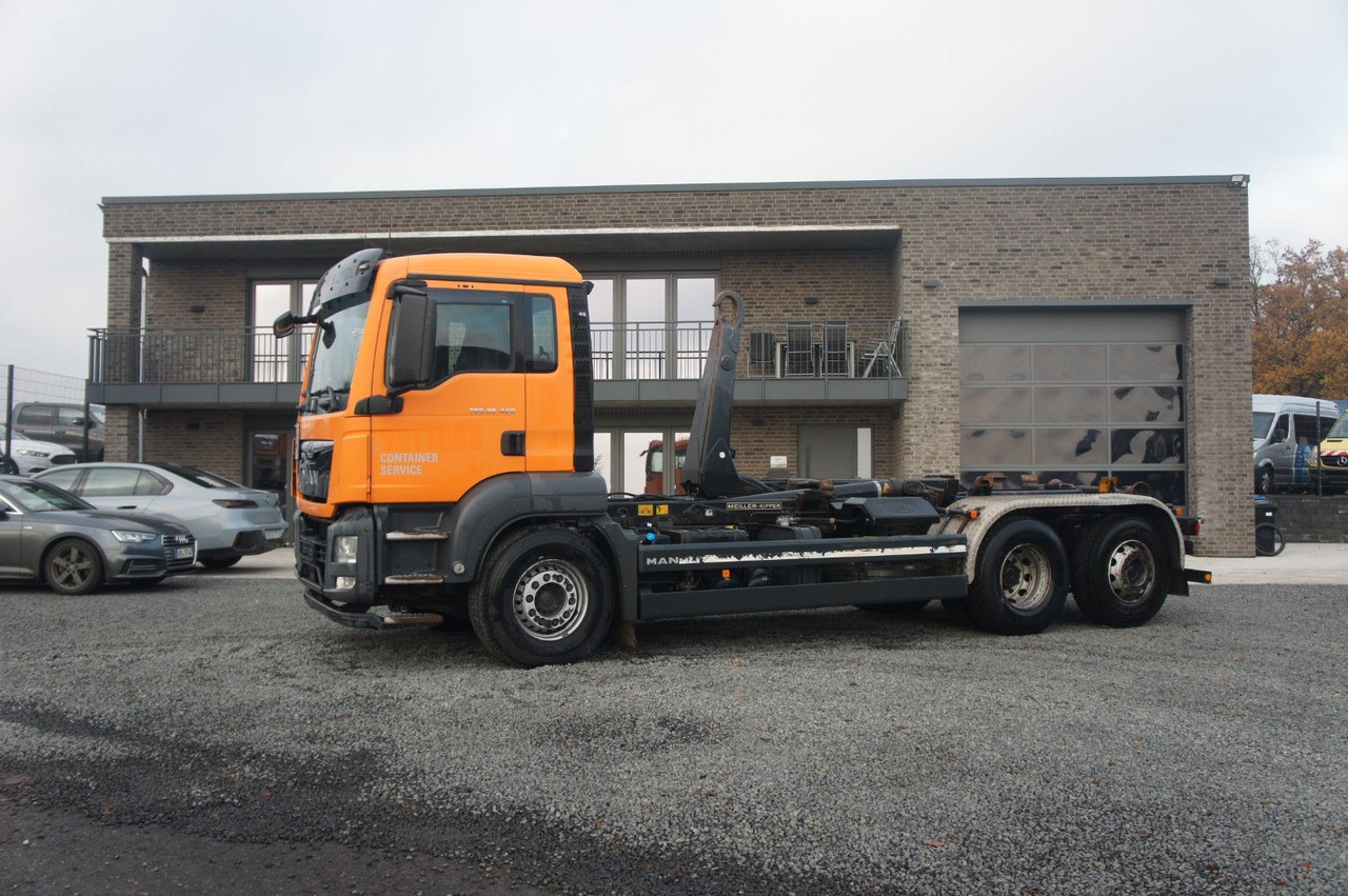 MAN TGS 26.420 Abrollkipper Meiller - Camion cu cârlig: Foto 1 MAN TGS 26.420 Abrollkipper Meiller - Camion cu cârlig: Foto 1