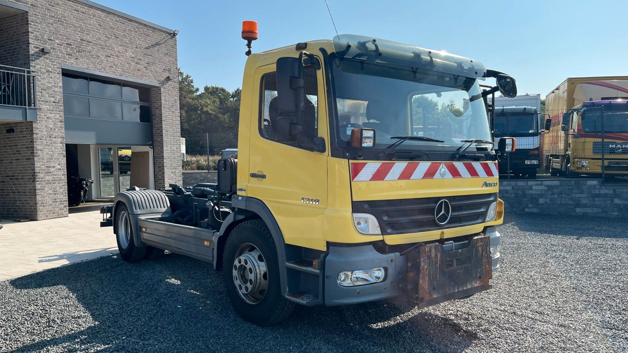 Mercedes-Benz 1318 1218 Abrollkipper Mercedes-Benz 1318 1218 Abrollkipper - Camion cu cârlig: Foto 3 Mercedes-Benz 1318 1218 Abrollkipper Mercedes-Benz 1318 1218 Abrollkipper - Camion cu cârlig: Foto 3