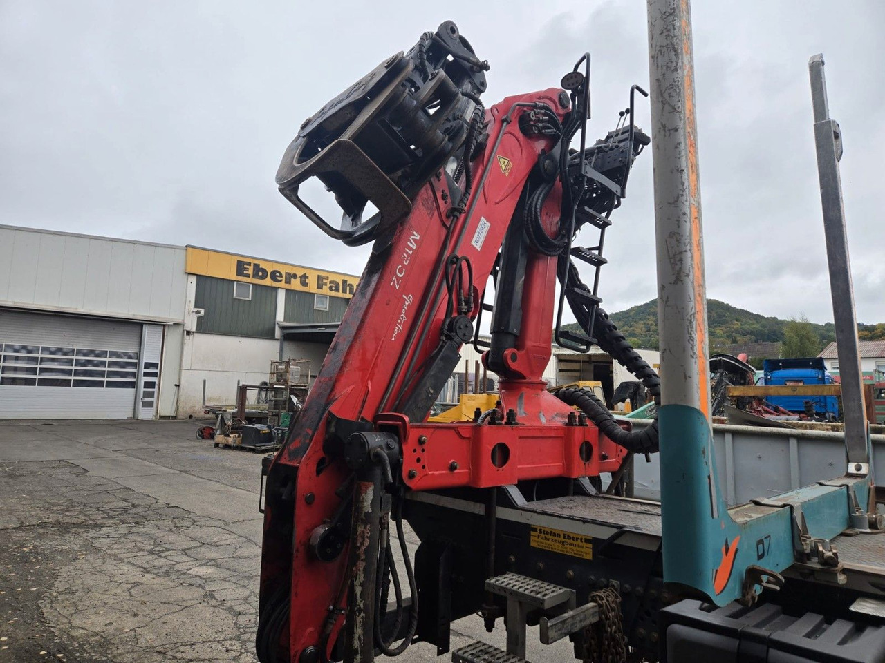 Mercedes-Benz Arocs 2651 Holztransporter Blatt Blatt Kran - Camion forestier, Camion cu macara: Foto 5 Mercedes-Benz Arocs 2651 Holztransporter Blatt Blatt Kran - Camion forestier, Camion cu macara: Foto 5