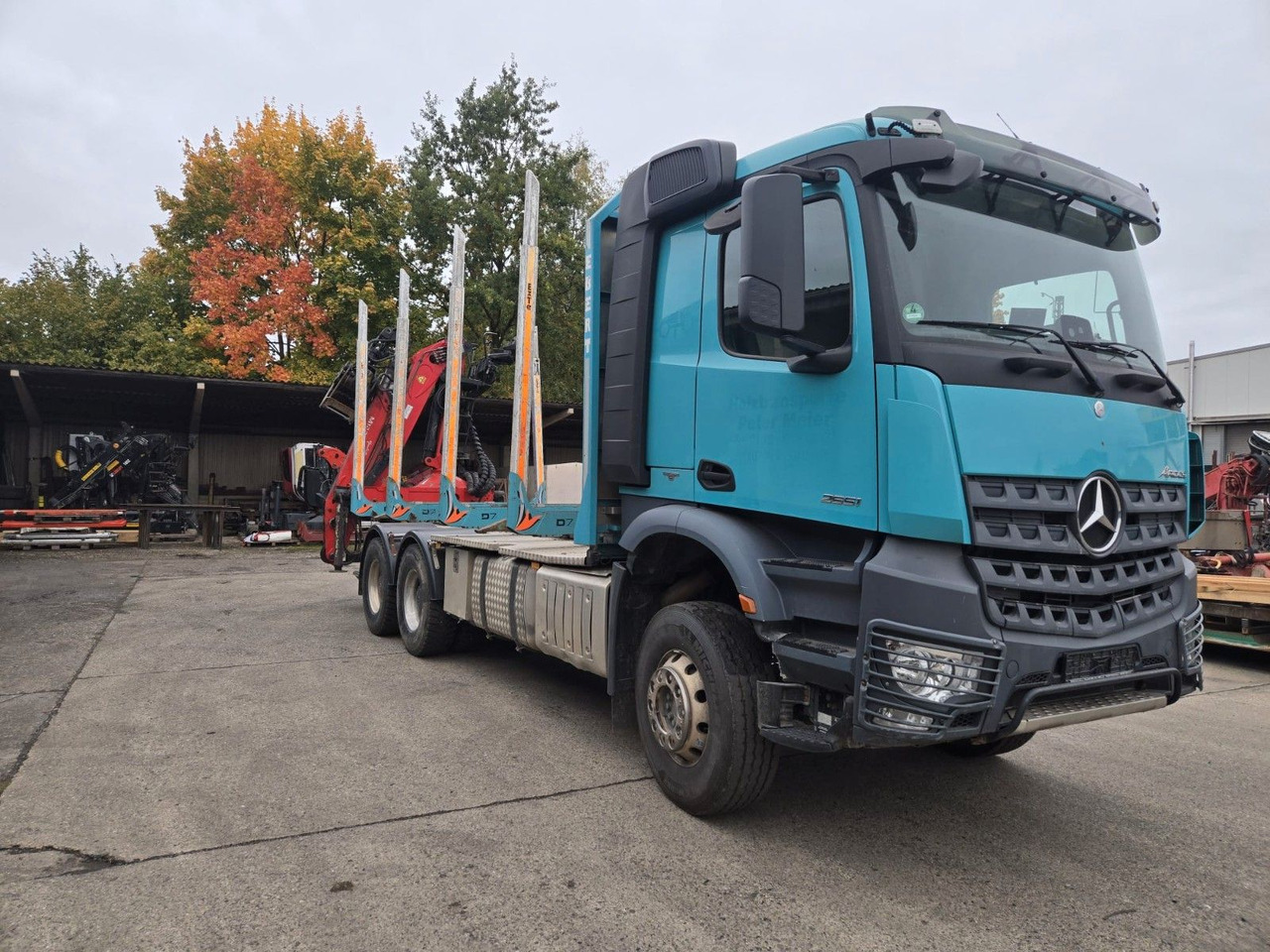 Mercedes-Benz Arocs 2651 Holztransporter Blatt Blatt Kran - Camion forestier, Camion cu macara: Foto 1 Mercedes-Benz Arocs 2651 Holztransporter Blatt Blatt Kran - Camion forestier, Camion cu macara: Foto 1