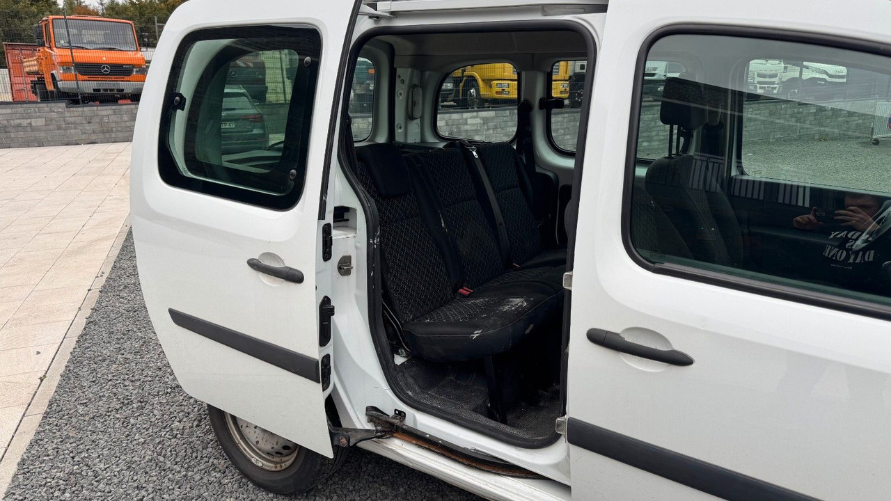 Renault Kangoo Mehrzweckfahrzeug 1.6 Benzin - Automobil: Foto 4 Renault Kangoo Mehrzweckfahrzeug 1.6 Benzin - Automobil: Foto 4
