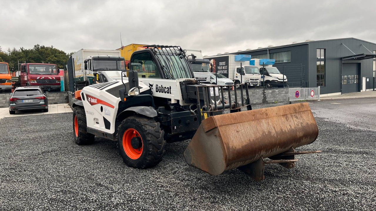 Bobcat T35.105LB Teleskoplader 7600 Kg Gabel Schaufel - Stivuitor: Foto 3 Bobcat T35.105LB Teleskoplader 7600 Kg Gabel Schaufel - Stivuitor: Foto 3