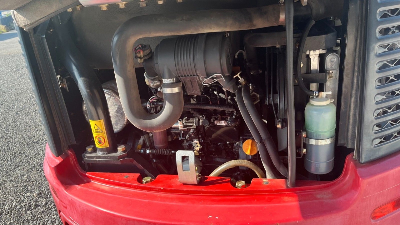 Takeuchi TB23R Minibagger 2670 Kg Takeuchi TB23R Minibagger 2670 Kg - Mini excavator: Foto 5 Takeuchi TB23R Minibagger 2670 Kg Takeuchi TB23R Minibagger 2670 Kg - Mini excavator: Foto 5