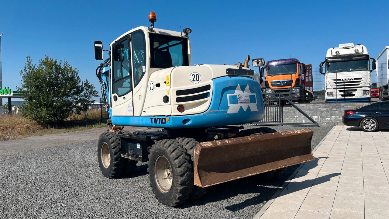 Terex TW110 Mobilbagger Verstellausleger 11000Kg - Excavator pe roţi: Foto 4 Terex TW110 Mobilbagger Verstellausleger 11000Kg - Excavator pe roţi: Foto 4