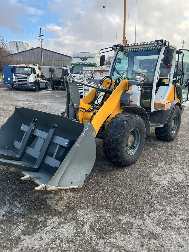 Liebherr L 506 - Încărcător frontal pe pneuri: Foto 1 Liebherr L 506 - Încărcător frontal pe pneuri: Foto 1