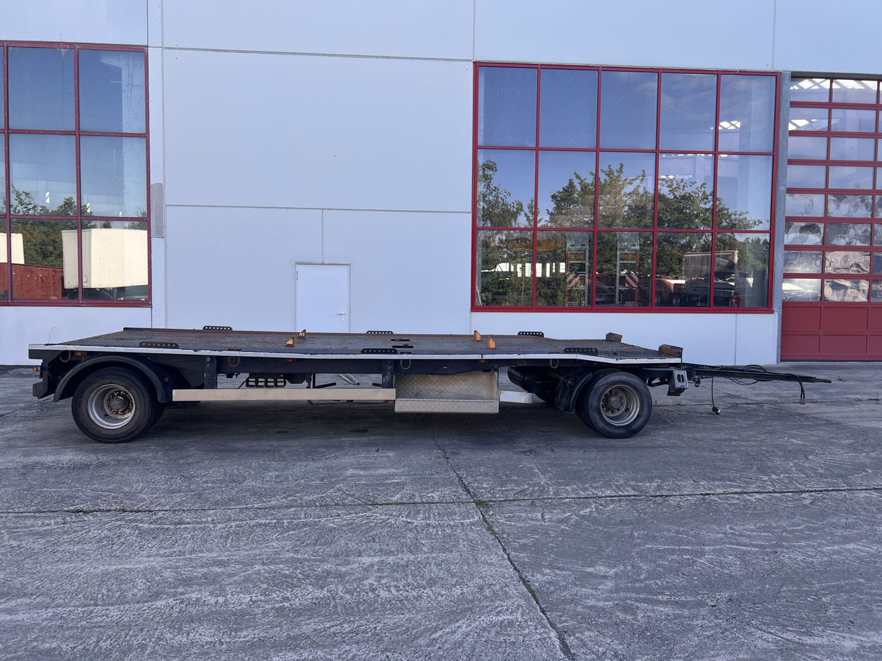 Dinkel DAC 18000 2 Achs Kombi- Anhänger für Abroll- oder Absetzmulden oder Tieflader - Remorcă platformă: Foto 3 Dinkel DAC 18000 2 Achs Kombi- Anhänger für Abroll- oder Absetzmulden oder Tieflader - Remorcă platformă: Foto 3