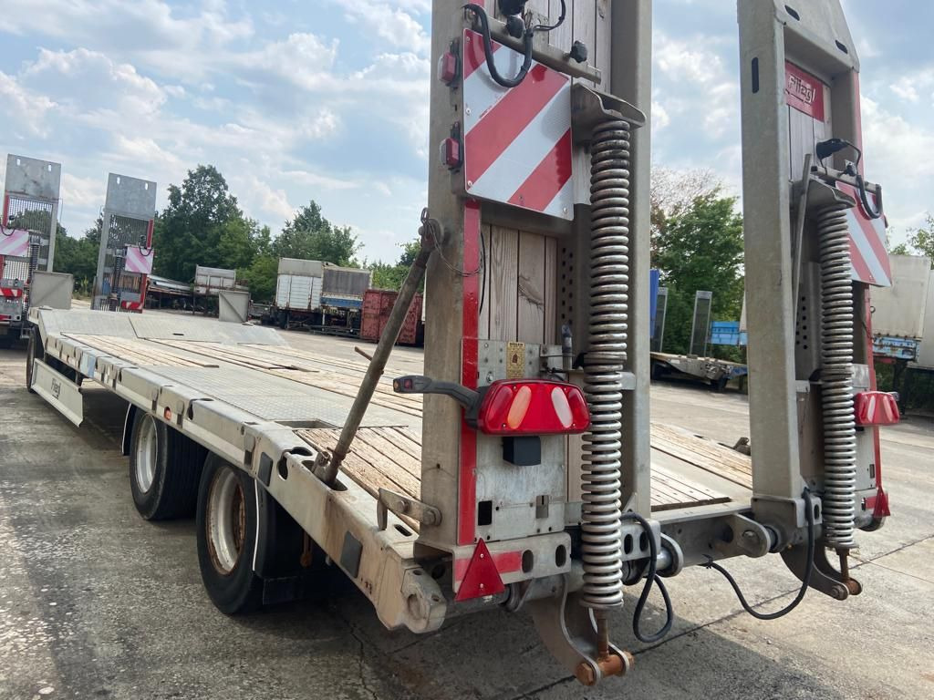 Goldhofer t3  3 Achs Tiefladeranhänger - Remorcă transport agabaritic: Foto 4 Goldhofer t3  3 Achs Tiefladeranhänger - Remorcă transport agabaritic: Foto 4