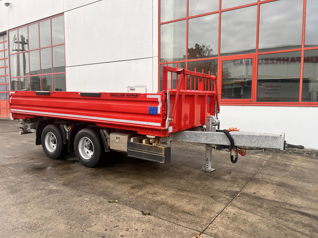 Meiller MZDAL 18 t Tandemkipper Tieflader Schotter- Klappe, neuwertig - Remorcă basculantă: Foto 3 Meiller MZDAL 18 t Tandemkipper Tieflader Schotter- Klappe, neuwertig - Remorcă basculantă: Foto 3