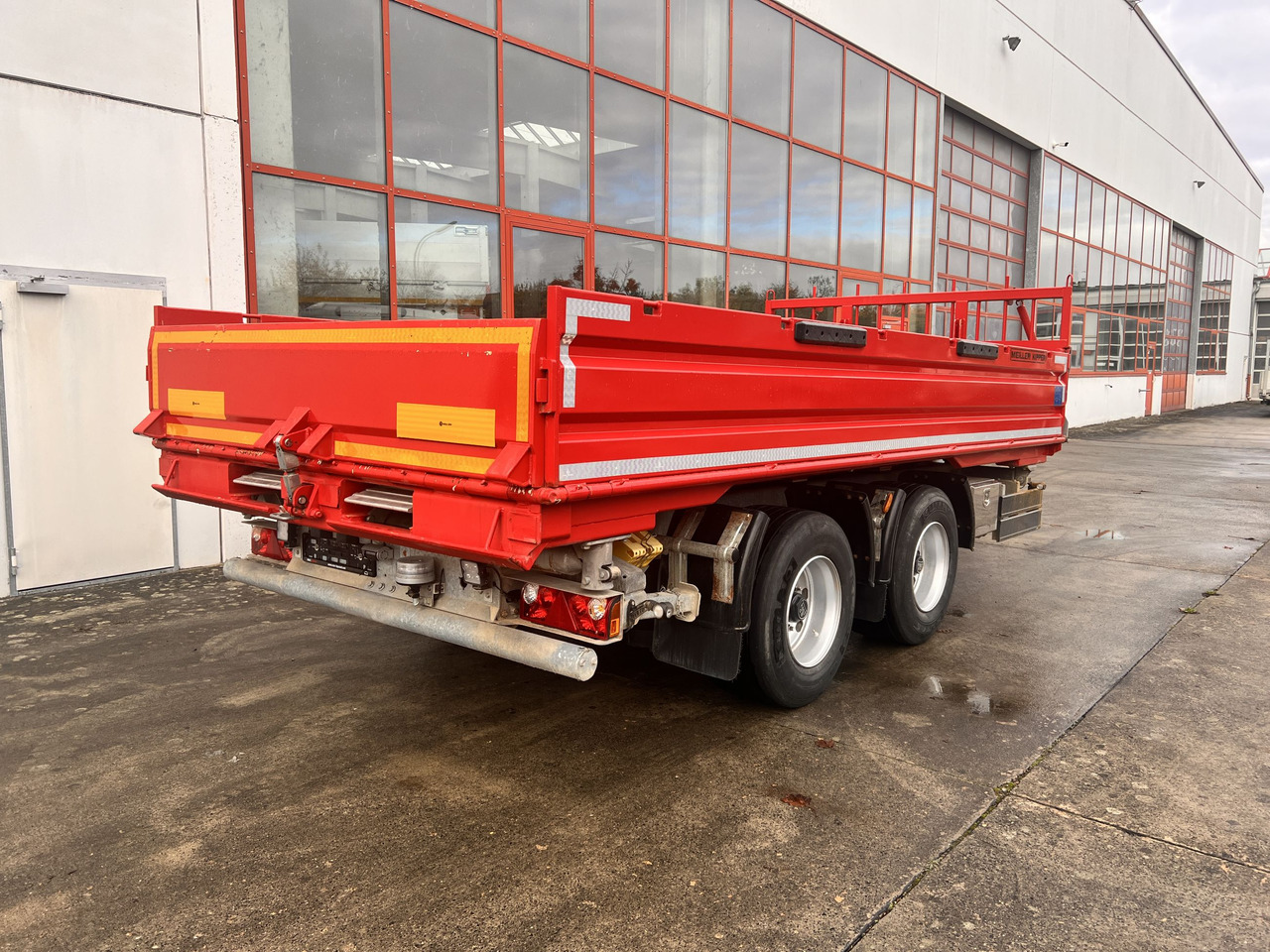Meiller MZDAL 18 t Tandemkipper Tieflader Schotter- Klappe, neuwertig - Remorcă basculantă: Foto 1 Meiller MZDAL 18 t Tandemkipper Tieflader Schotter- Klappe, neuwertig - Remorcă basculantă: Foto 1