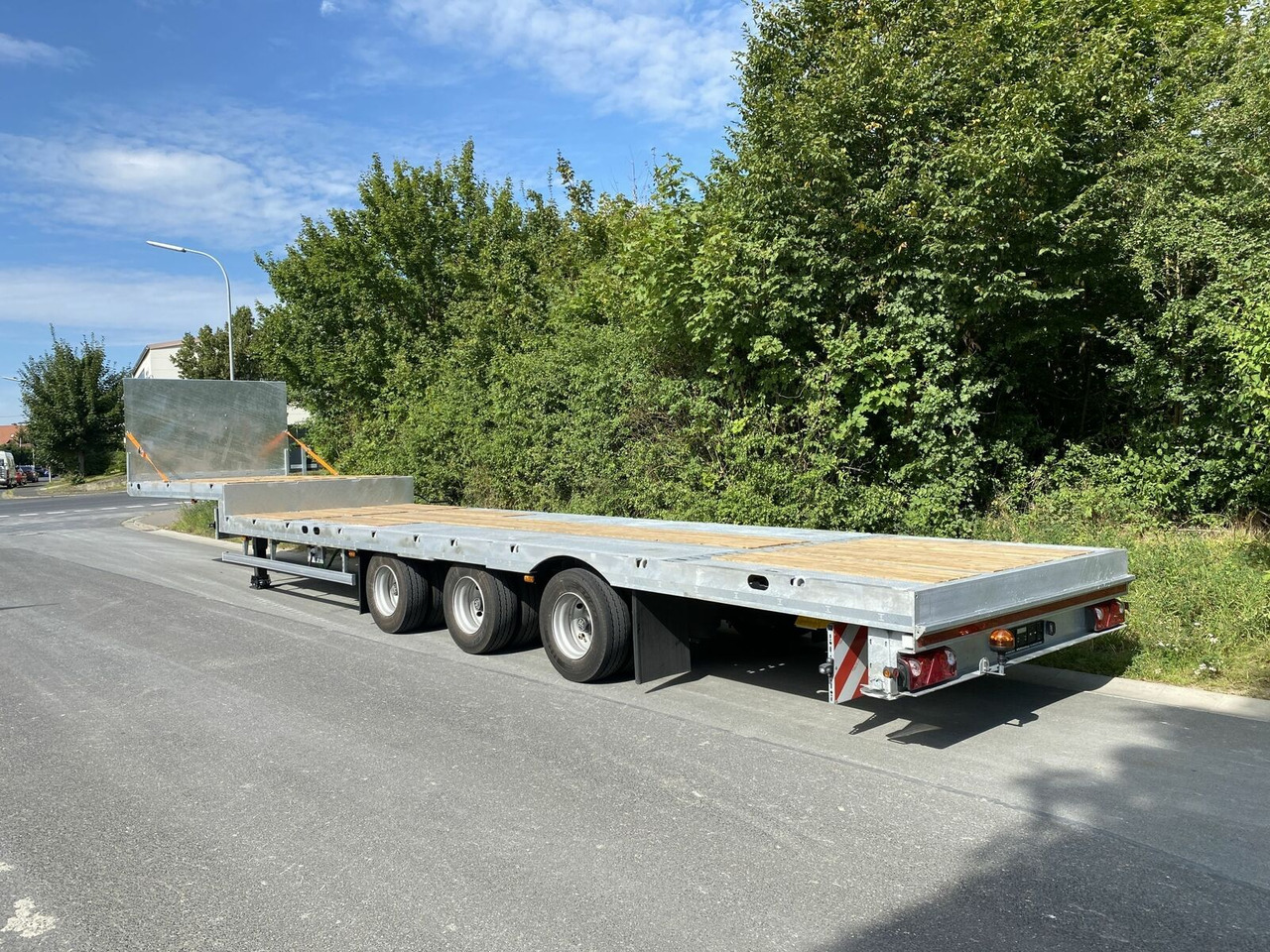 Möslein 3 Achs Satteltieflader Plato 45 t GGfür Fertigt - Semiremorcă transport agabaritic: Foto 2 Möslein 3 Achs Satteltieflader Plato 45 t GGfür Fertigt - Semiremorcă transport agabaritic: Foto 2