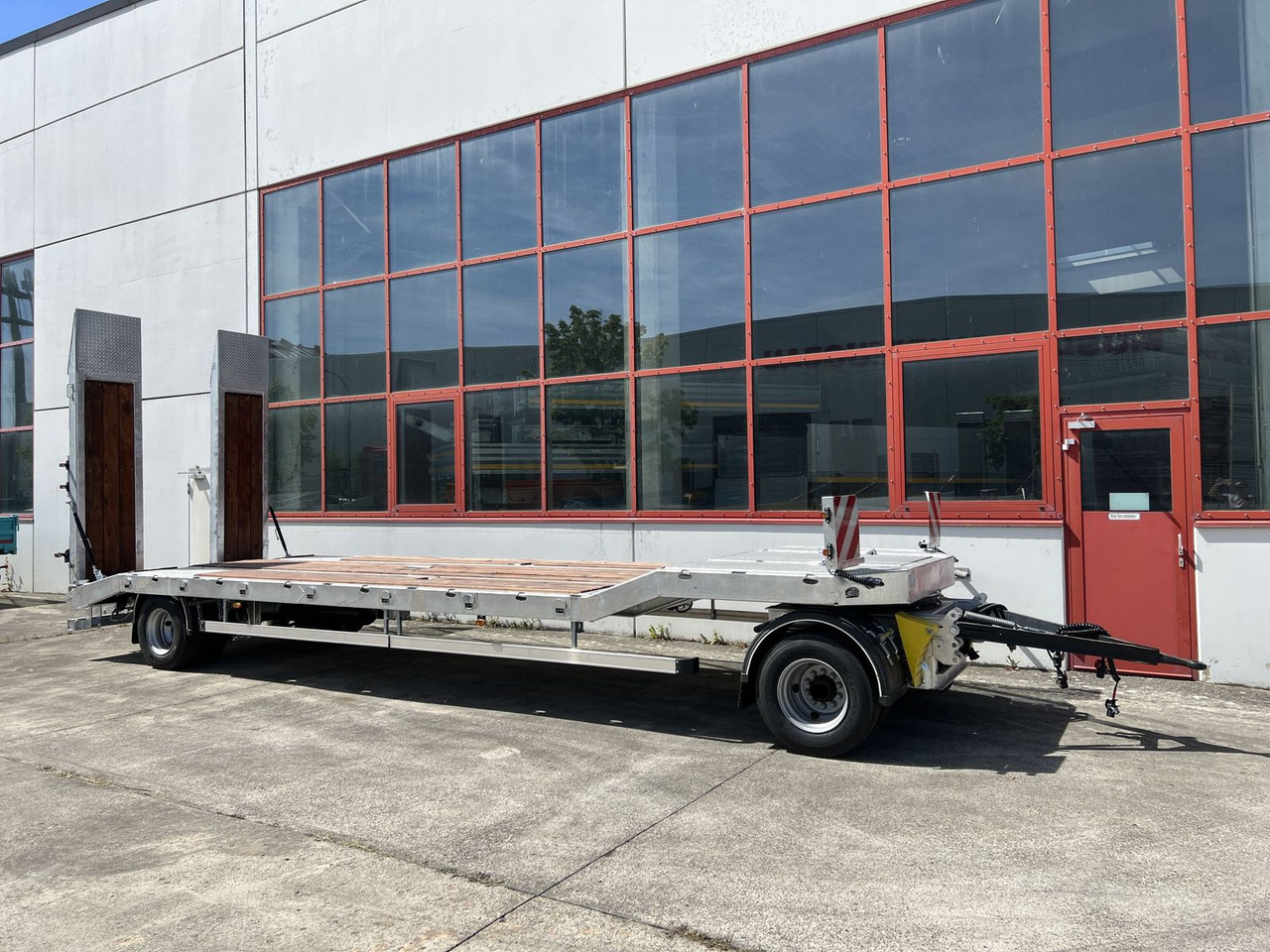 Möslein Neuer 2 Achs Tieflader- Anhänger, Verbreiterung - Remorcă transport agabaritic: Foto 2 Möslein Neuer 2 Achs Tieflader- Anhänger, Verbreiterung - Remorcă transport agabaritic: Foto 2