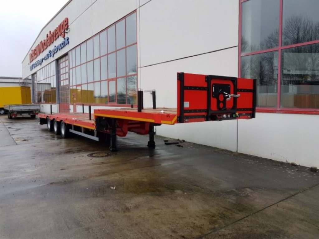 Möslein STO 3 Schwebheim 3 Achs Satteltieflader Plato - Semiremorcă transport agabaritic: Foto 3 Möslein STO 3 Schwebheim 3 Achs Satteltieflader Plato - Semiremorcă transport agabaritic: Foto 3