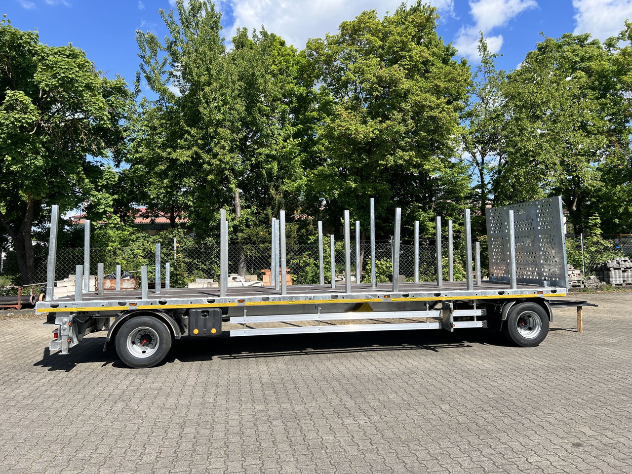 Möslein T 2 Plato 8,6m 2 Achs Jumbo- Plato- Anhänger - Remorcă platformă: Foto 1 Möslein T 2 Plato 8,6m 2 Achs Jumbo- Plato- Anhänger - Remorcă platformă: Foto 1