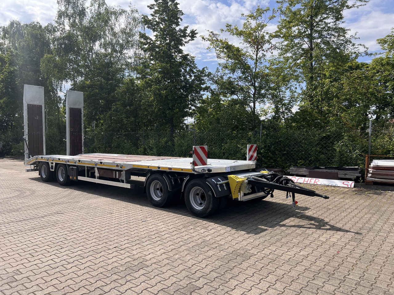 Möslein T4 VB H1 gerade neuer 4 Achs Tieflader gerade hydraulischen Rampen - Remorcă transport agabaritic: Foto 4 Möslein T4 VB H1 gerade neuer 4 Achs Tieflader gerade hydraulischen Rampen - Remorcă transport agabaritic: Foto 4