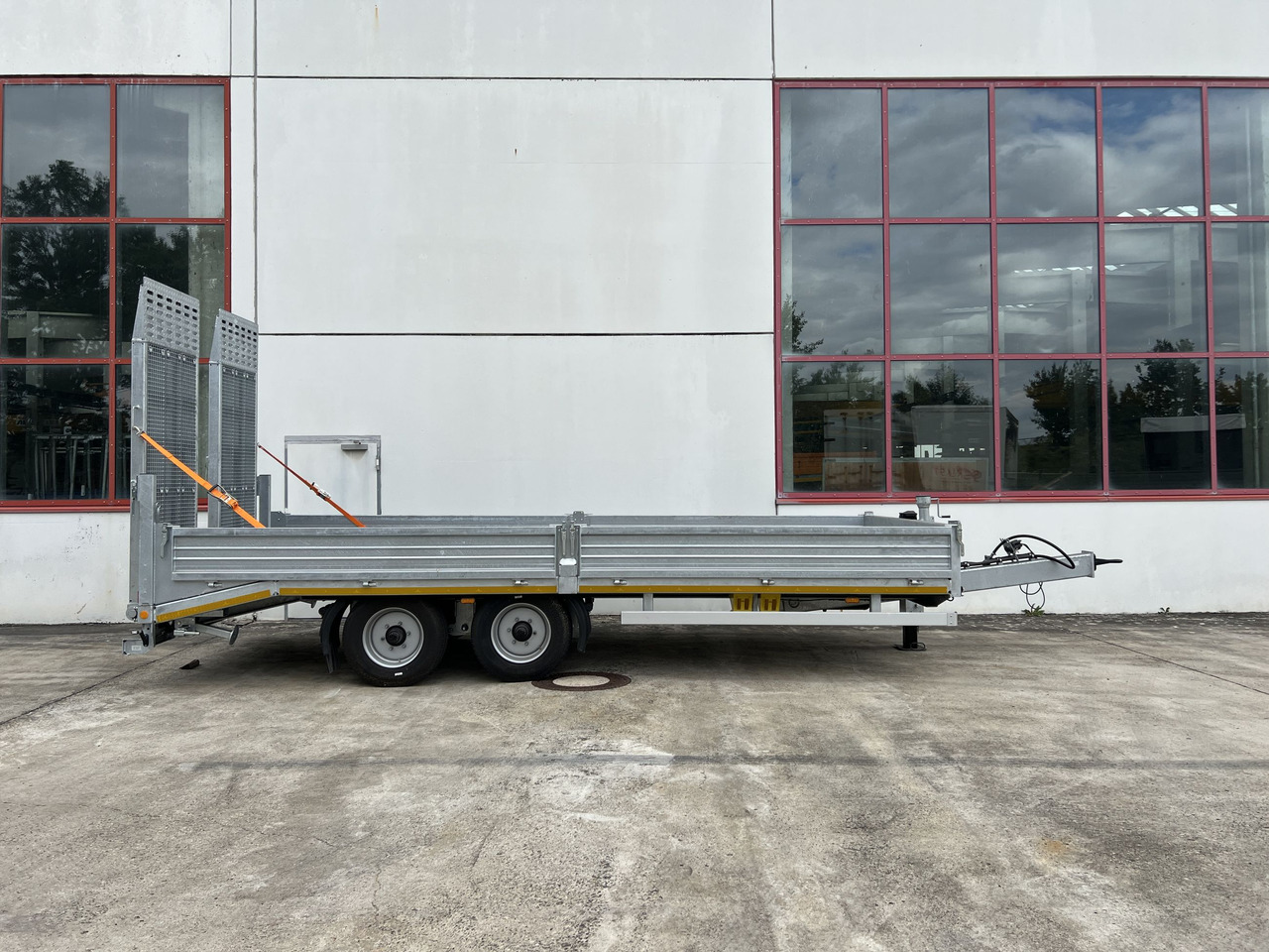 Möslein TT11 BR Neuer Tandemtieflader, breit Rampen - Remorcă transport agabaritic: Foto 1 Möslein TT11 BR Neuer Tandemtieflader, breit Rampen - Remorcă transport agabaritic: Foto 1