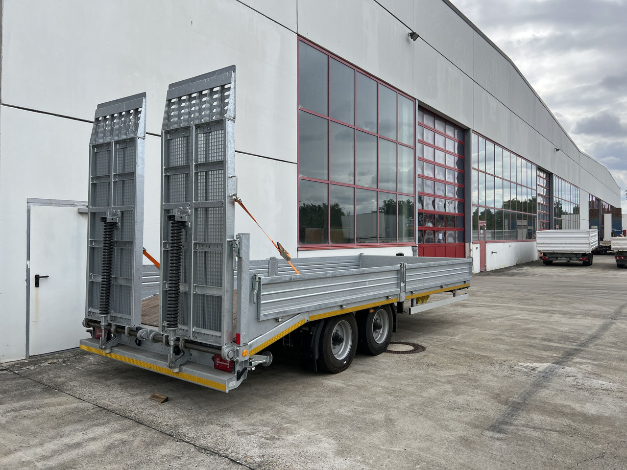 Möslein TT11 BR Neuer Tandemtieflader, breit Rampen - Remorcă transport agabaritic: Foto 4 Möslein TT11 BR Neuer Tandemtieflader, breit Rampen - Remorcă transport agabaritic: Foto 4