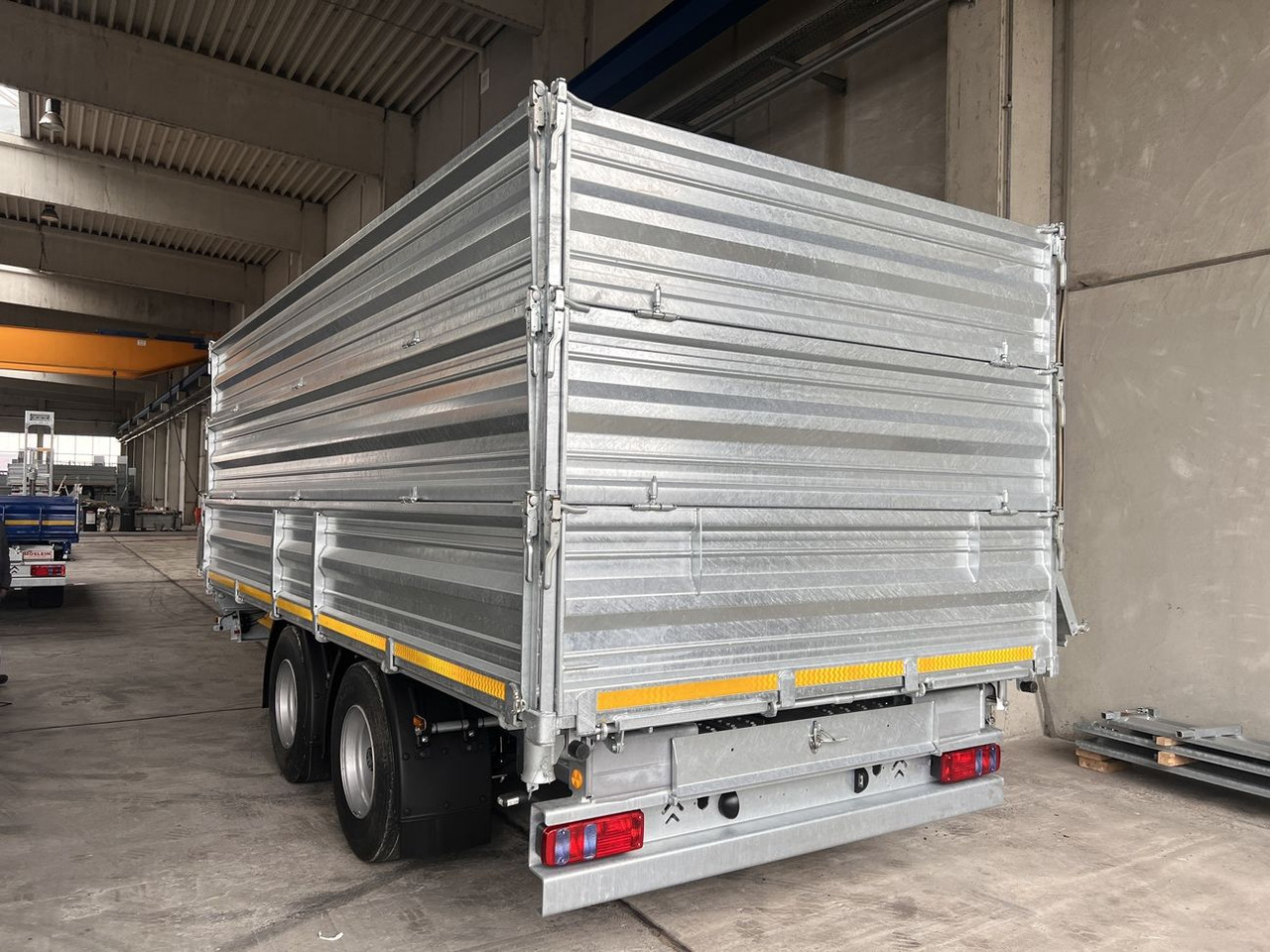 Möslein TTD 19 AB 19 t Tandem Kipper Tieflader2 x Aufsatzbordwänden-- Neufahrzeug -- - Remorcă basculantă: Foto 2 Möslein TTD 19 AB 19 t Tandem Kipper Tieflader2 x Aufsatzbordwänden-- Neufahrzeug -- - Remorcă basculantă: Foto 2