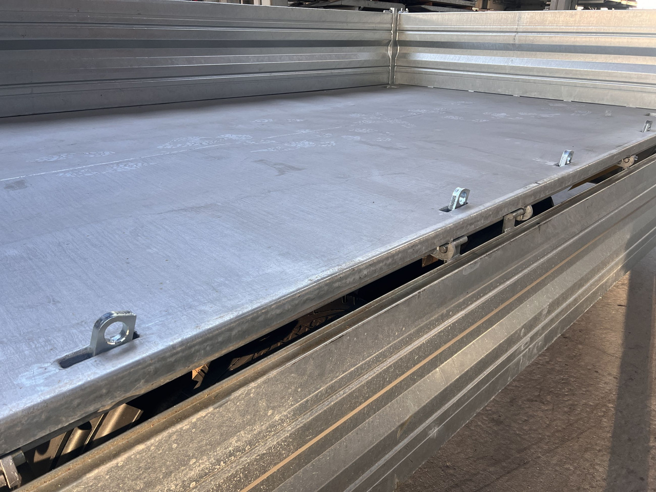 Möslein TTD 19 B neuer 19 t Tandemkipper- Tieflader - Remorcă basculantă: Foto 2 Möslein TTD 19 B neuer 19 t Tandemkipper- Tieflader - Remorcă basculantă: Foto 2