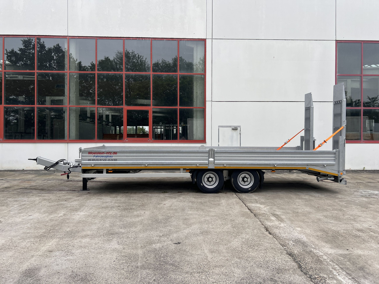 Möslein TTT 11- 7,28 Neuer Tandemtieflader, 7,28 m Ladefläche - Remorcă transport agabaritic: Foto 4 Möslein TTT 11- 7,28 Neuer Tandemtieflader, 7,28 m Ladefläche - Remorcă transport agabaritic: Foto 4