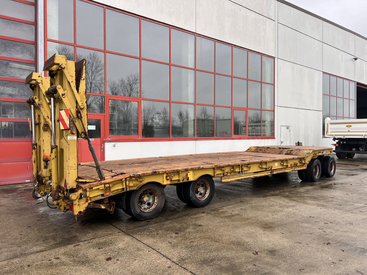 Müller Mitteltal T4 PROFI 40,0  4 Achs Tiefladeranhänger - Remorcă transport agabaritic: Foto 2 Müller Mitteltal T4 PROFI 40,0  4 Achs Tiefladeranhänger - Remorcă transport agabaritic: Foto 2