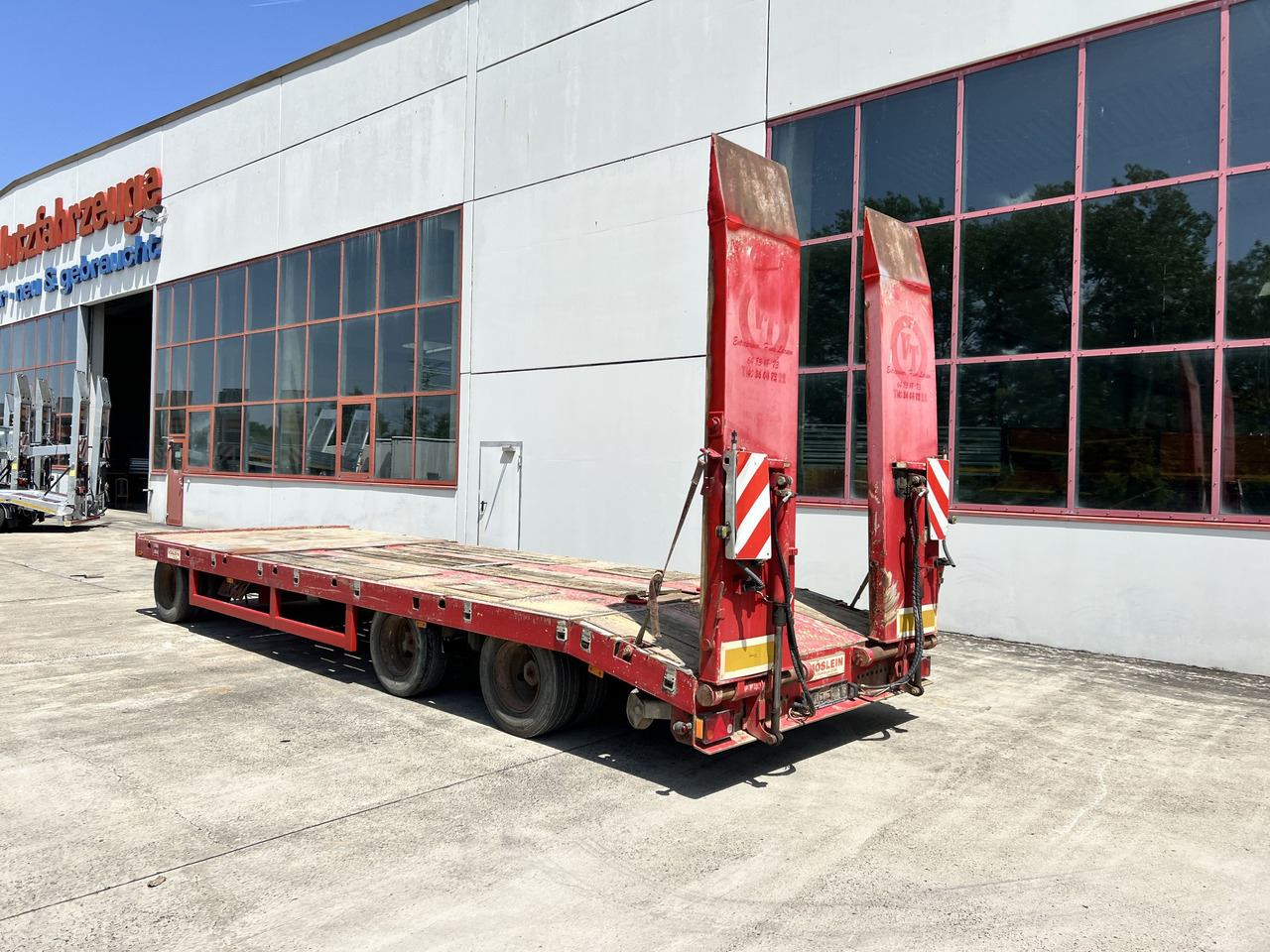 T3 3 Achs Tiefladeranhänger mit gerader Ladefläche - Remorcă transport agabaritic: Foto 3 T3 3 Achs Tiefladeranhänger mit gerader Ladefläche - Remorcă transport agabaritic: Foto 3