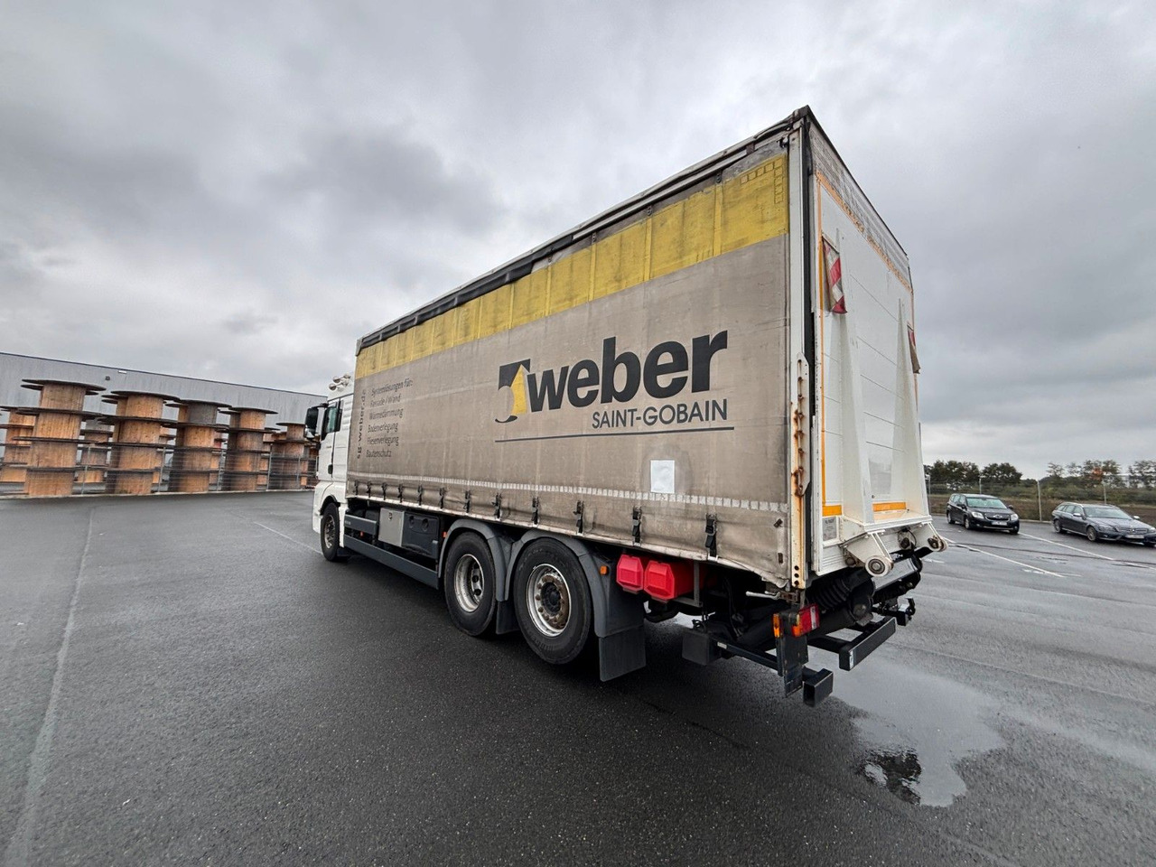 MAN TGX 26.480 mit Ladebordwand - Camion cu prelată: Foto 4 MAN TGX 26.480 mit Ladebordwand - Camion cu prelată: Foto 4