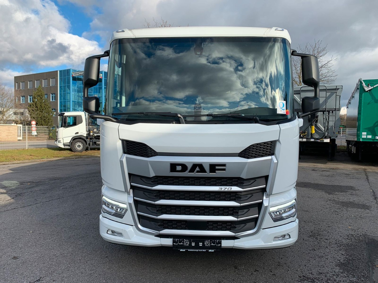 DAF FA XD 370 zikun Swing-Board-Aufbau - Camion pentru transportul băuturilor: Foto 2 DAF FA XD 370 zikun Swing-Board-Aufbau - Camion pentru transportul băuturilor: Foto 2