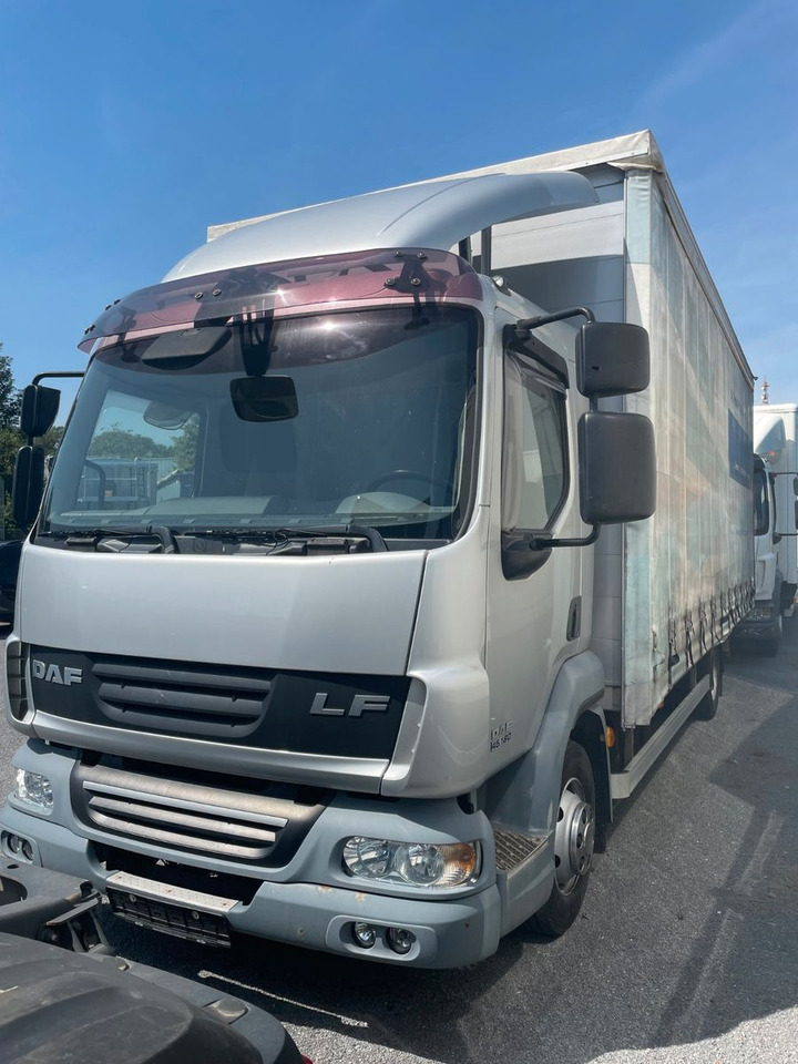 DAF LF45.180 - Autoutilitară cu prelată: Foto 2 DAF LF45.180 - Autoutilitară cu prelată: Foto 2