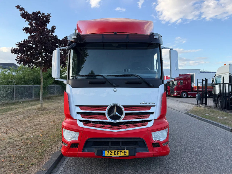 Mercedes-Benz Antos 2027 LL - Camion furgon: Foto 3 Mercedes-Benz Antos 2027 LL - Camion furgon: Foto 3