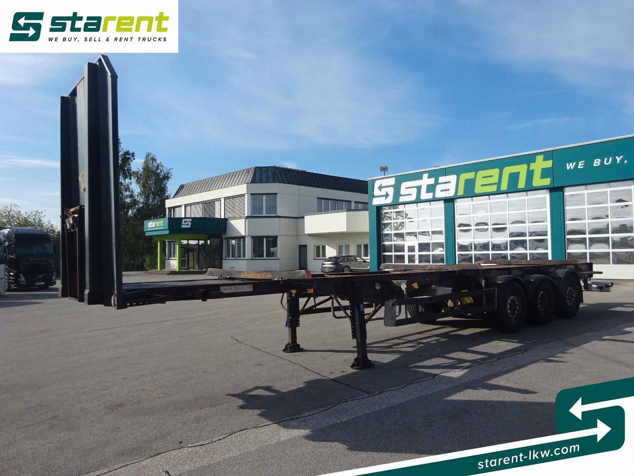 Schwarzmüller Holzrungenauflieger Liftachse TÜV gültig 09/25 - Semiremorcă transport busteni: Foto 1 Schwarzmüller Holzrungenauflieger Liftachse TÜV gültig 09/25 - Semiremorcă transport busteni: Foto 1
