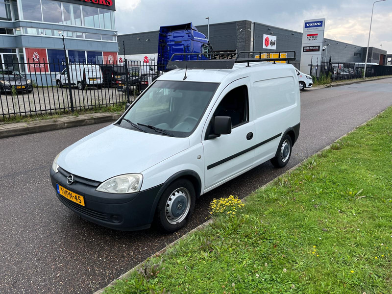 Opel Combo 1.3 CDTI, Airco, Radio, Roofrack - Autoutilitară compactă: Foto 1 Opel Combo 1.3 CDTI, Airco, Radio, Roofrack - Autoutilitară compactă: Foto 1