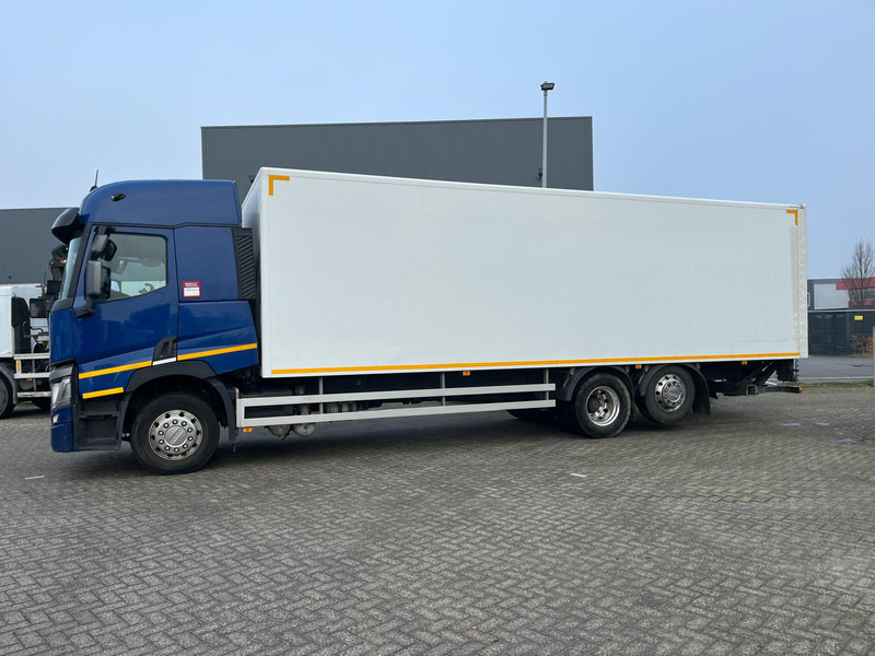 Renault T-11 SLEEPERCAB 380 P6X2 COMFORT - Camion furgon: Foto 3 Renault T-11 SLEEPERCAB 380 P6X2 COMFORT - Camion furgon: Foto 3