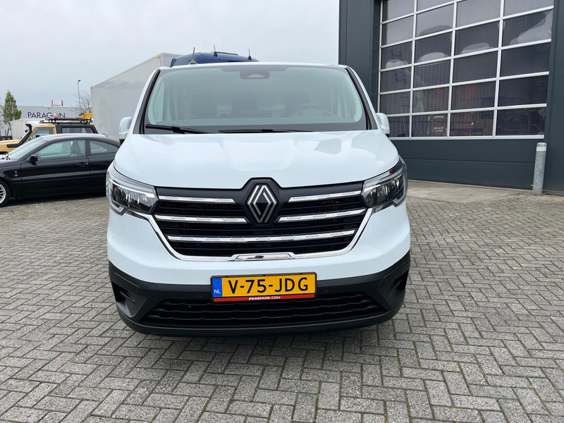Renault Trafic E-Tech Red L2 H1, Nieuwstaat/New condition, Lees omschrijving/Read description - Autoutilitară compactă, Autoutilitară electrică: Foto 4 Renault Trafic E-Tech Red L2 H1, Nieuwstaat/New condition, Lees omschrijving/Read description - Autoutilitară compactă, Autoutilitară electrică: Foto 4