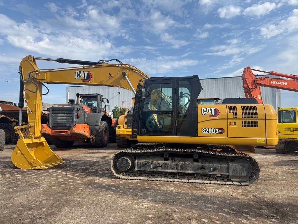 CAT 320 D 3 GC NEW UNUSED - Excavator pe şenile: Foto 1 CAT 320 D 3 GC NEW UNUSED - Excavator pe şenile: Foto 1