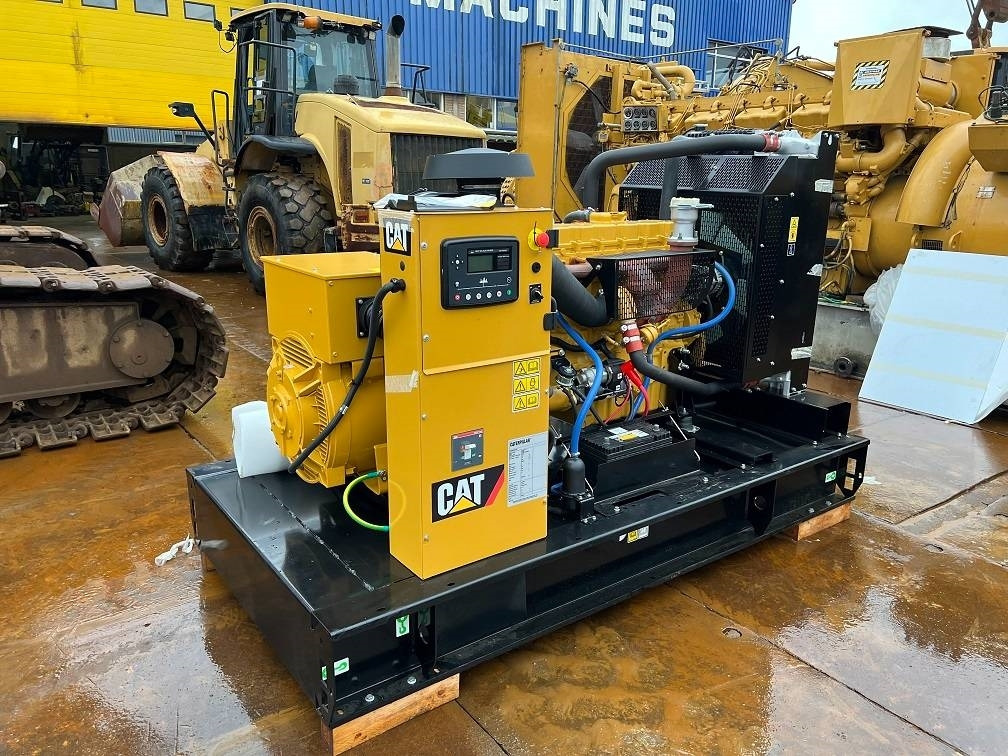CAT DE 200 E3 200 kva 160kw 10 units availble UNUSED - Generator electric: Foto 2 CAT DE 200 E3 200 kva 160kw 10 units availble UNUSED - Generator electric: Foto 2