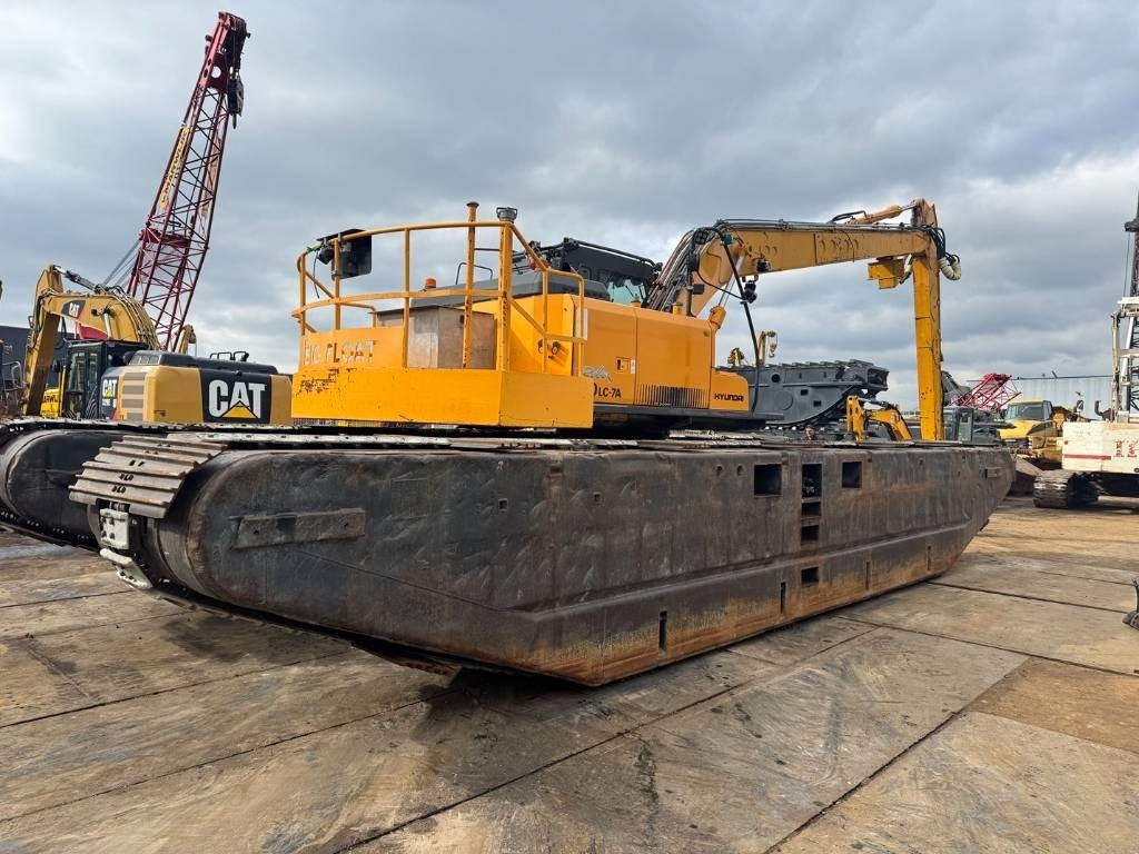 Hyundai Robex 140 LC-7 A BIGFLOAT AMPHIBIOUS EXCAVATOR - Excavator plutitoare: Foto 5 Hyundai Robex 140 LC-7 A BIGFLOAT AMPHIBIOUS EXCAVATOR - Excavator plutitoare: Foto 5