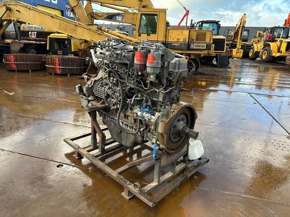 Isuzu 6WG1X 250hours only zx870 - Motor pentru Utilaje constructii: Foto 2 Isuzu 6WG1X 250hours only zx870 - Motor pentru Utilaje constructii: Foto 2