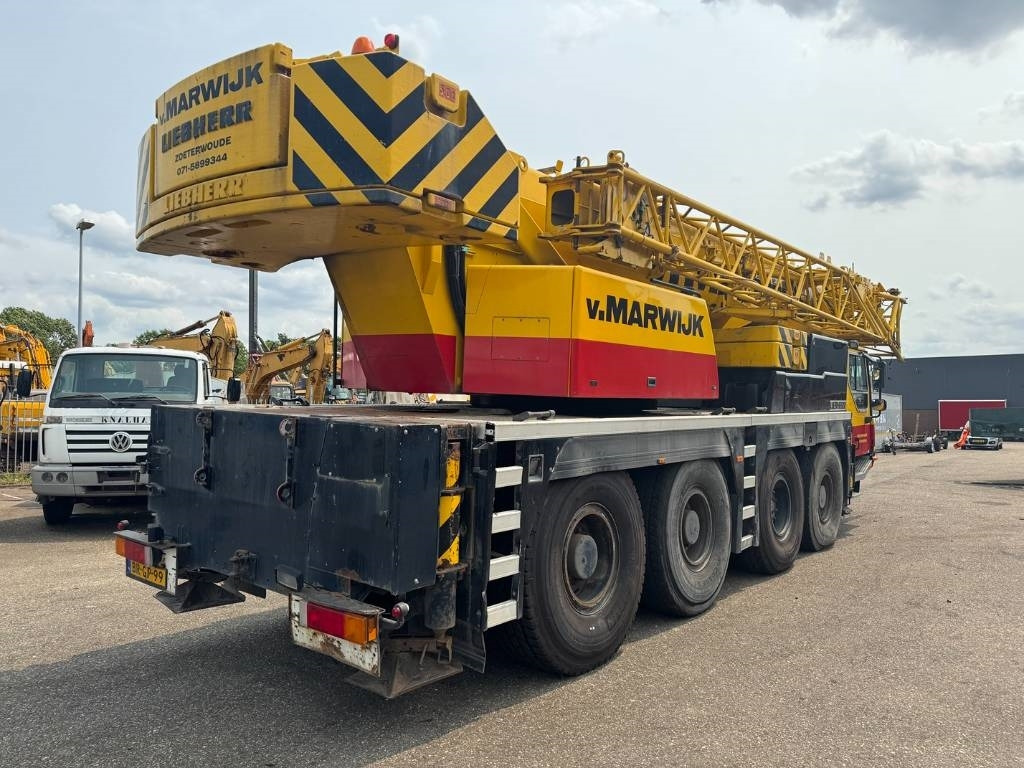 Liebherr LTM 1070-4.1 - Macara tot teren: Foto 4 Liebherr LTM 1070-4.1 - Macara tot teren: Foto 4