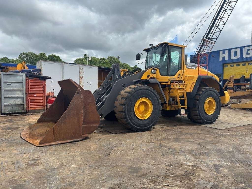 Volvo L 220 H - Încărcător frontal pe pneuri: Foto 1 Volvo L 220 H - Încărcător frontal pe pneuri: Foto 1
