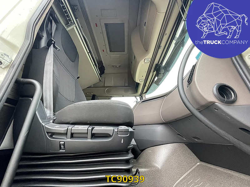 DAF XF 480 - Cap tractor: Foto 2 DAF XF 480 - Cap tractor: Foto 2